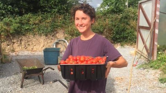 Fanny Taupin, en BTS Productions horticoles, a pu faire un stage de mi-juin à mi-août 2018 en Irlande chez Mary Walsh, une maraîchère qui travaille en bio et en biodynamie, en Irlande. ©Lycée Costa de Beauregard